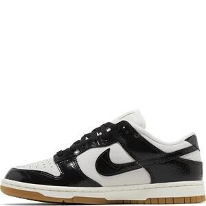 Nike Womens Dunk Low LX Sneakers Size 10.5